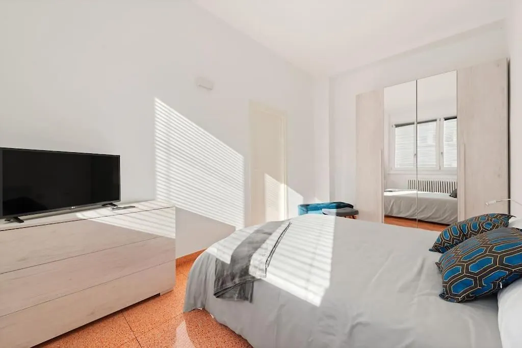 Apartment Loft Navigli - Milano Centro - 70 Mq Due Camere Da Letto Italy