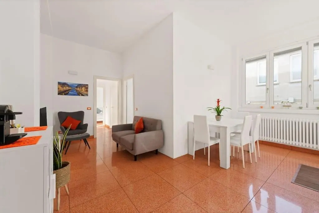 Apartment Loft Navigli - Milano Centro - 70 Mq Due Camere Da Letto