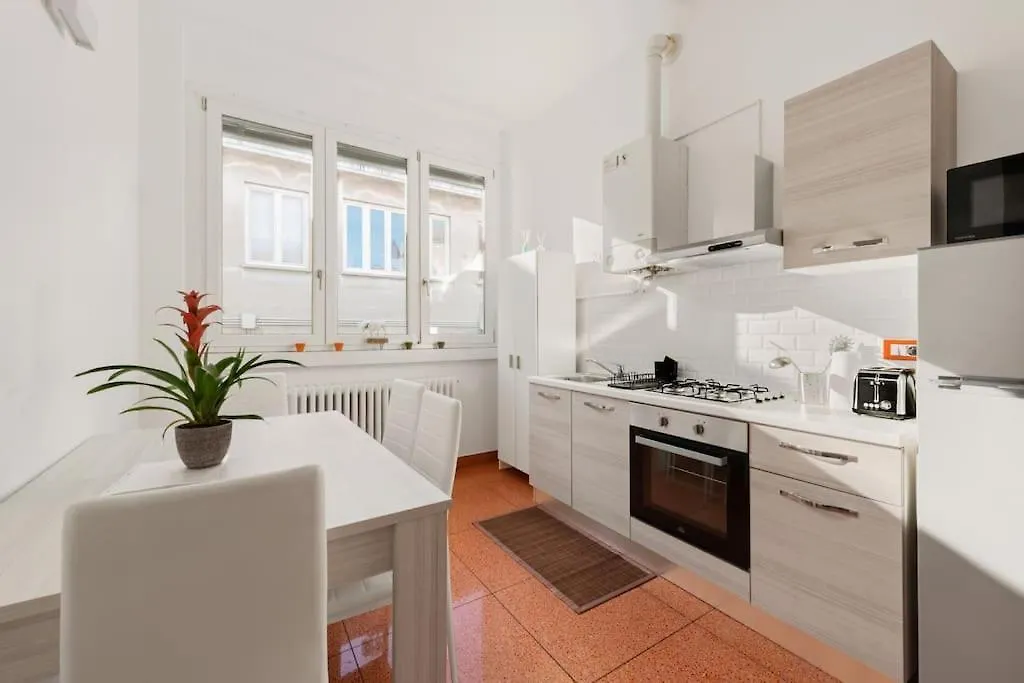 Apartment Loft Navigli - Milano Centro - 70 Mq Due Camere Da Letto