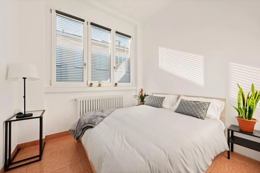 Loft Navigli - Milano Centro - 70 Mq Due Camere Da Letto 0*, Milan Italy